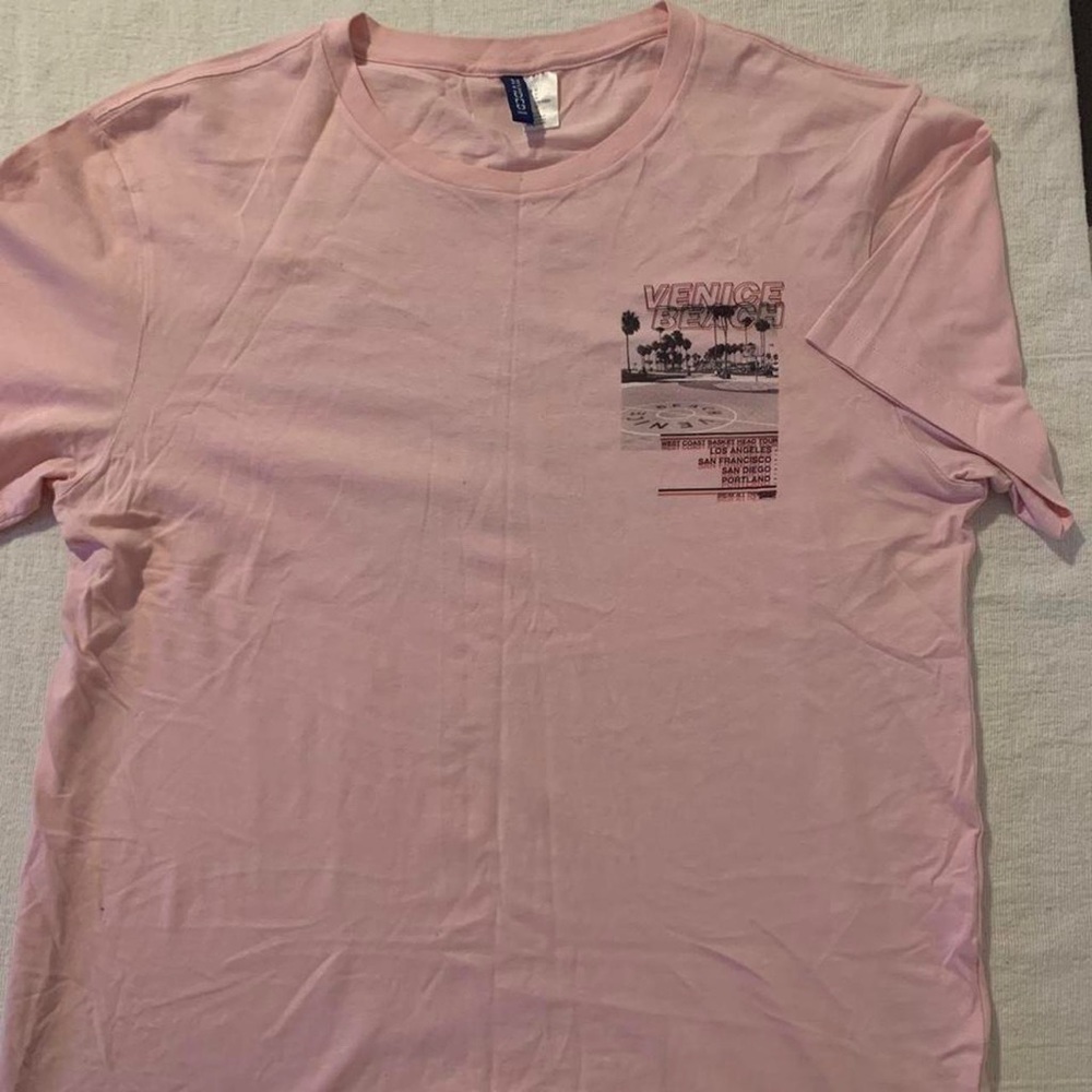 H&M Divided West Coast Basket Head Tour Size M.